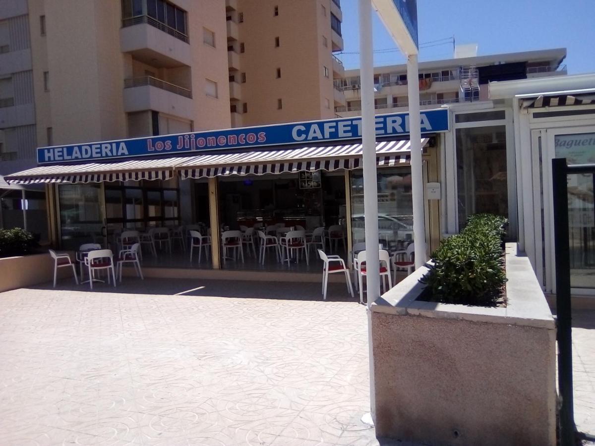 Apartamento Voramar Primera Linea De Mar إل كامبيلو المظهر الخارجي الصورة